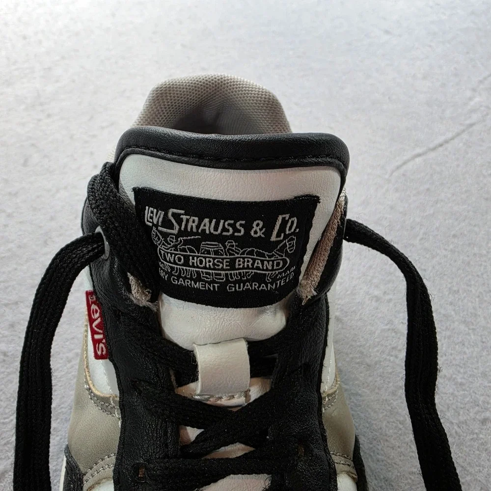 Levi's Kids Low Top Sneakers Black White Grey Size Boy Girl 10M Shoes